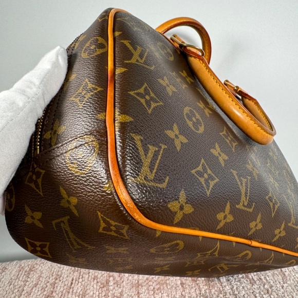 Louis Vuitton Trouville Monogram - Picture 12 of 16